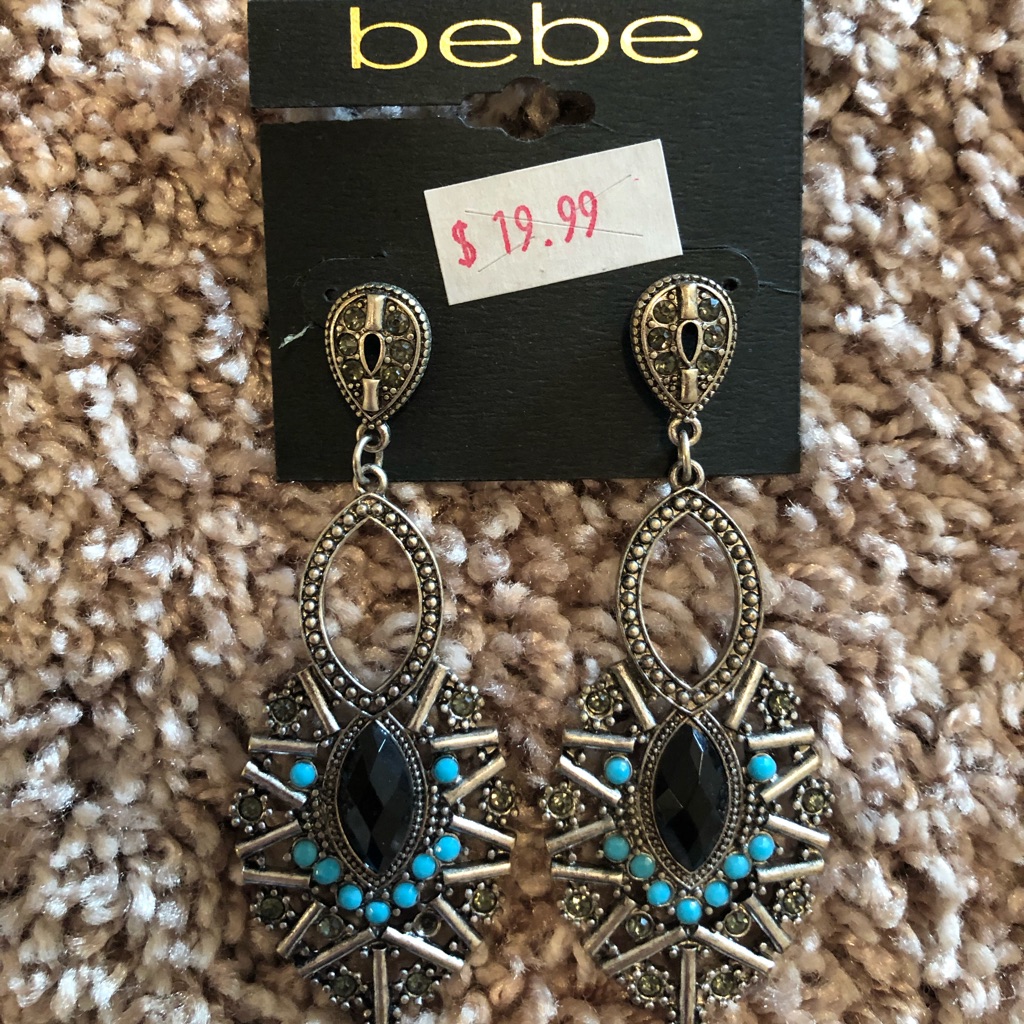 Bebe Earrings 8$